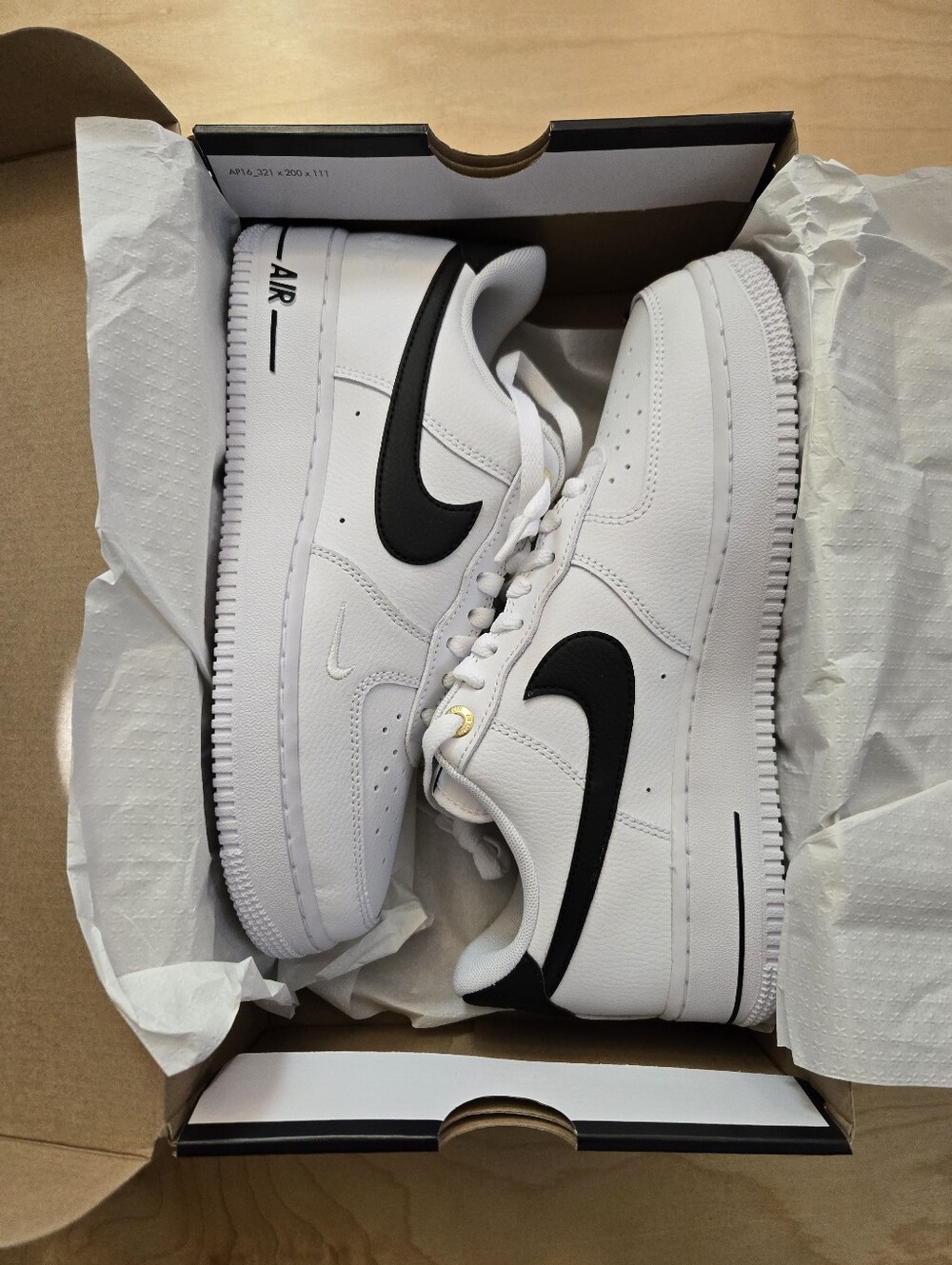 Air Force 1 '07 Lv8 White Black Gold